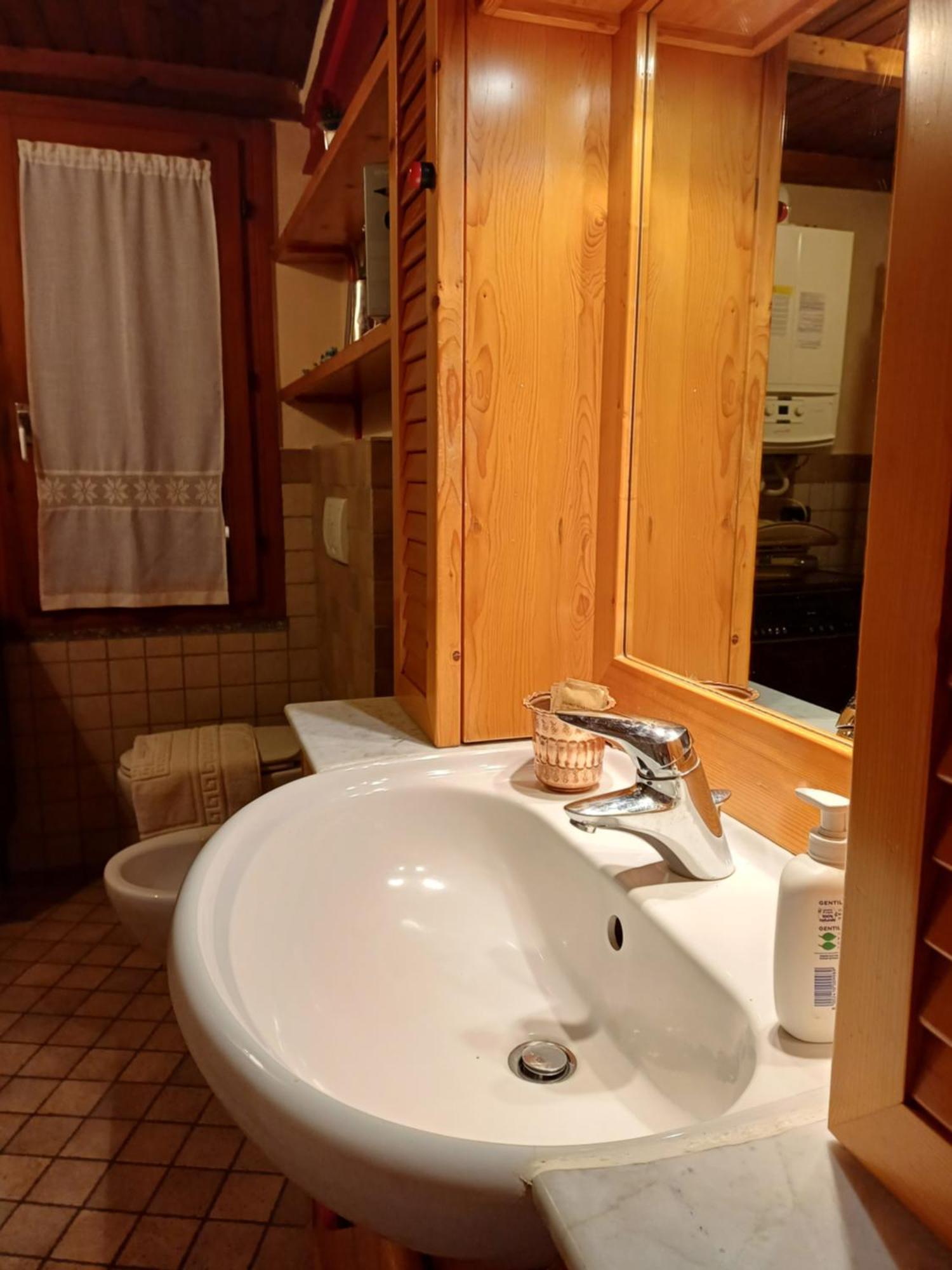Casa Vacanze Ca' Moreschi Berzo Exteriör bild