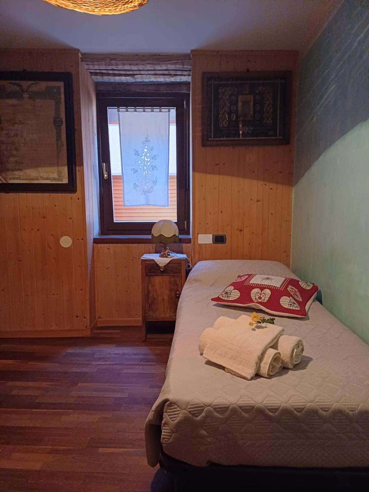 Casa Vacanze Ca' Moreschi Berzo Exteriör bild